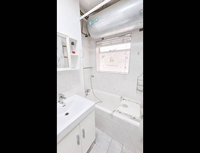 2 BEDROOM APARTMENT FOR SALE IN MORNINGSIDE